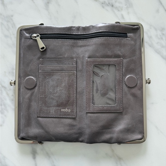 HOBO Lauren Clutch-Wallet - Picture 5 of 8